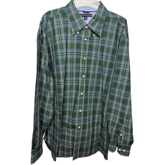 Tommy Hilfiger Men's XL Shirt Green Plaid Button-Up‎ Long Sleeve Classic Fit - Picture 1 of 4